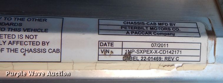 image for item DJ8925 2012 Peterbilt 365  crane truck