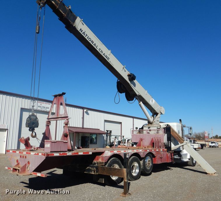 image for item DJ8926 2014 Peterbilt 365  crane truck