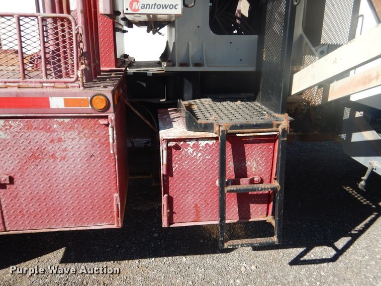 image for item DJ8926 2014 Peterbilt 365  crane truck