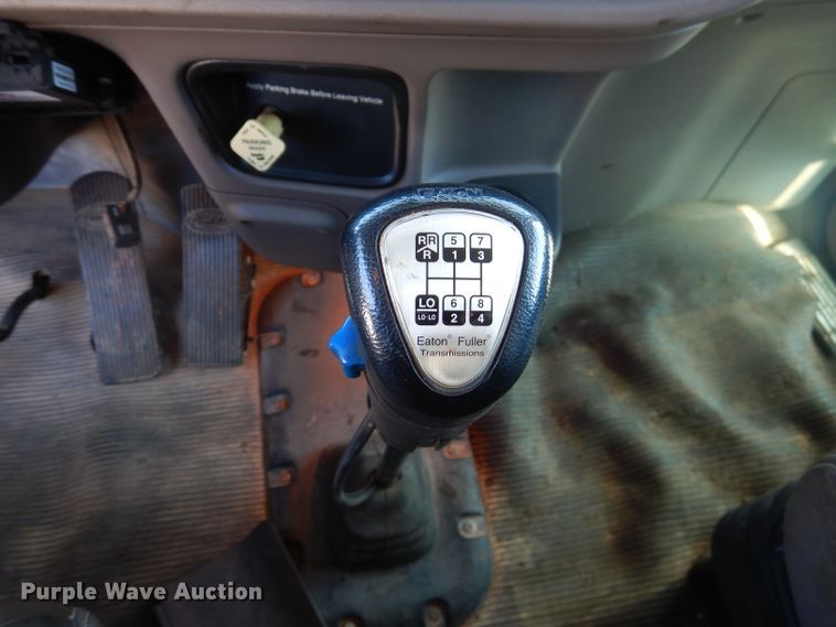 image for item DJ8926 2014 Peterbilt 365  crane truck