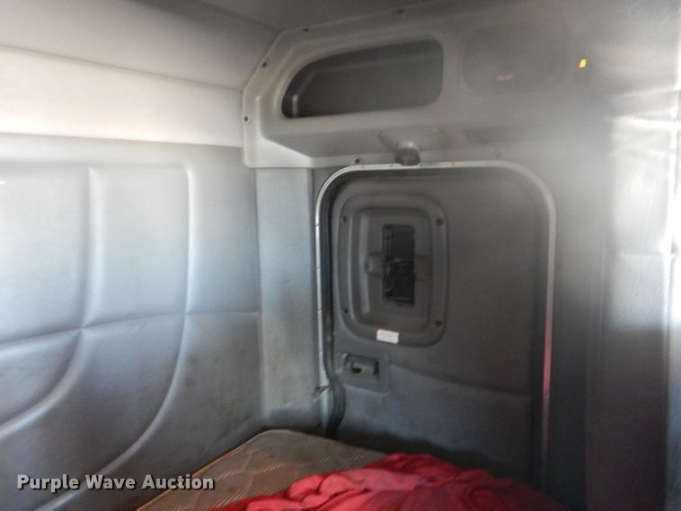 image for item DJ8926 2014 Peterbilt 365  crane truck