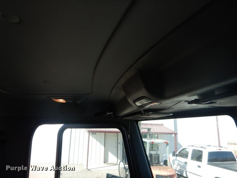 image for item DJ8926 2014 Peterbilt 365  crane truck