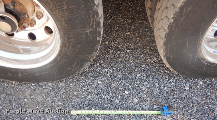 image for item DJ8926 2014 Peterbilt 365  crane truck