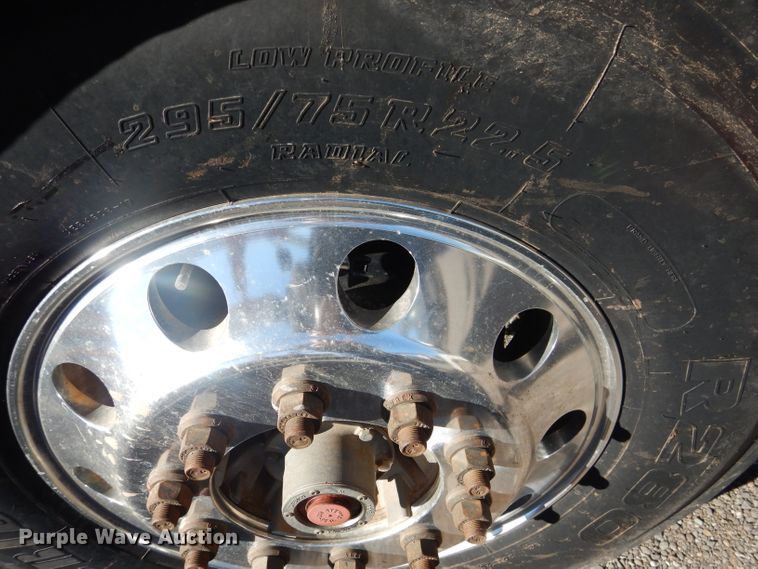 image for item DJ8926 2014 Peterbilt 365  crane truck