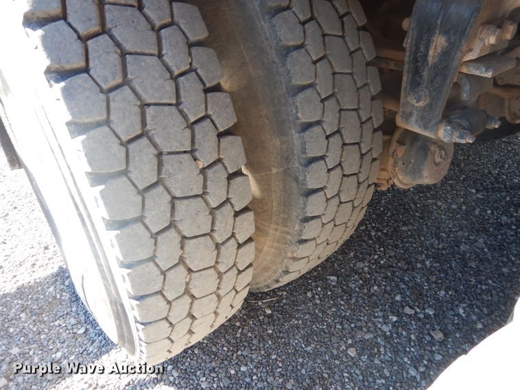 image for item DJ8926 2014 Peterbilt 365  crane truck