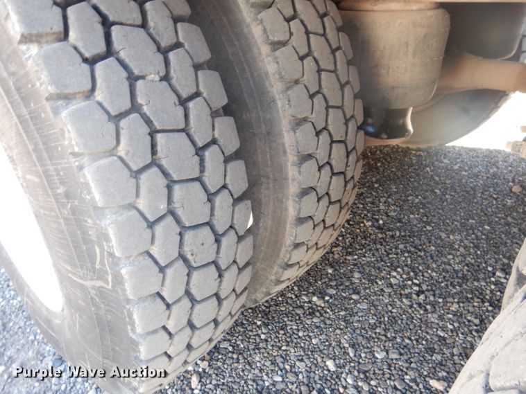 image for item DJ8926 2014 Peterbilt 365  crane truck