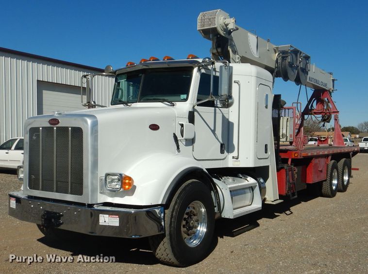 image for item DJ8927 2015 Peterbilt 365  crane truck