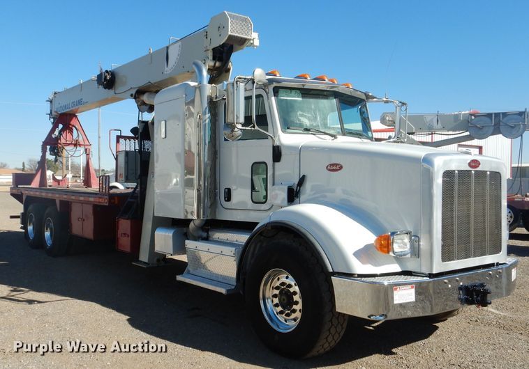 image for item DJ8927 2015 Peterbilt 365  crane truck