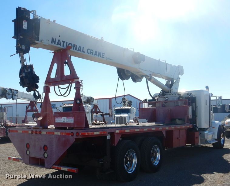 image for item DJ8927 2015 Peterbilt 365  crane truck