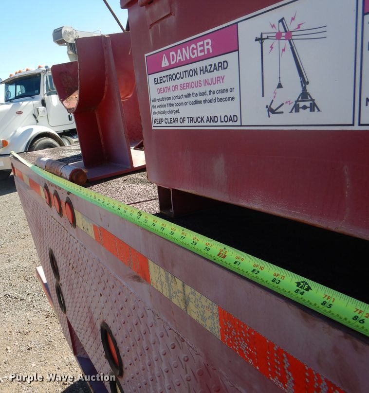 image for item DJ8927 2015 Peterbilt 365  crane truck