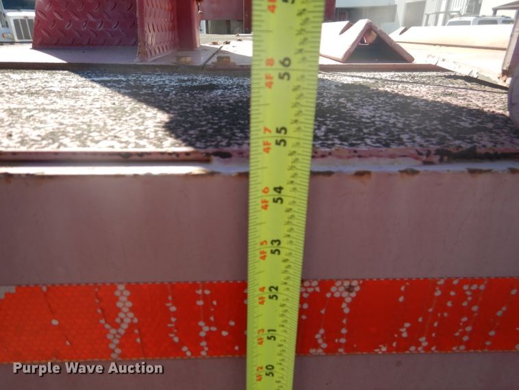 image for item DJ8927 2015 Peterbilt 365  crane truck