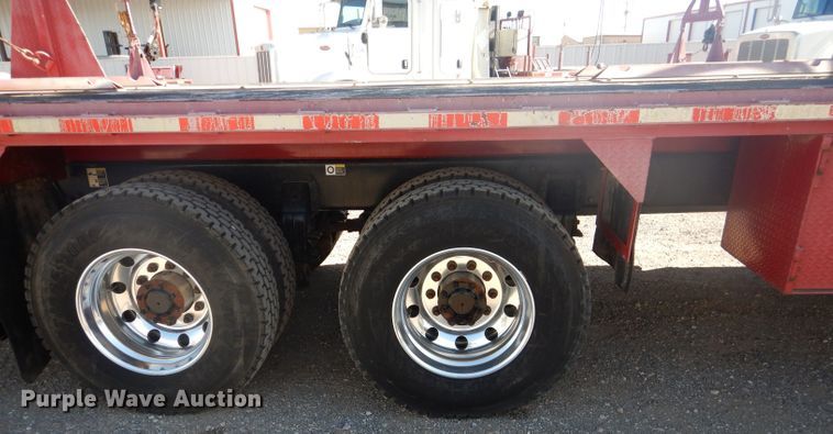 image for item DJ8927 2015 Peterbilt 365  crane truck