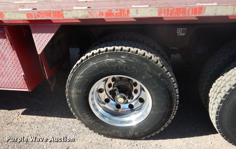 image for item DJ8927 2015 Peterbilt 365  crane truck