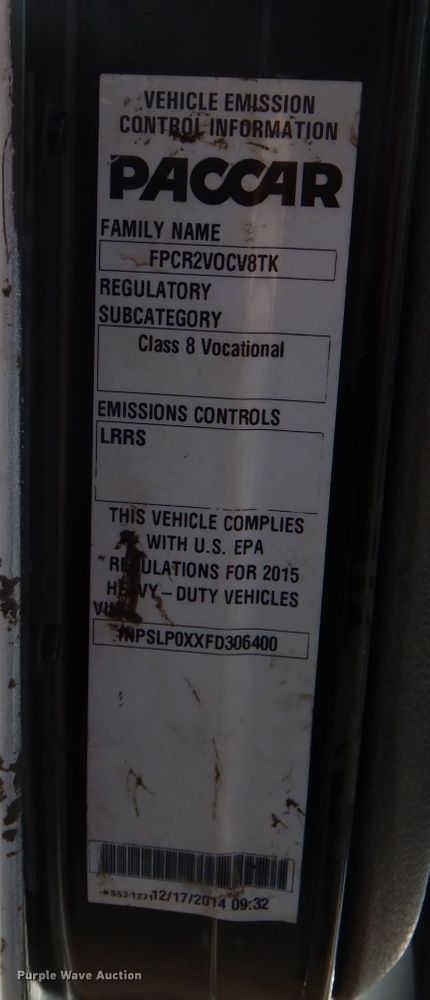 image for item DJ8927 2015 Peterbilt 365  crane truck