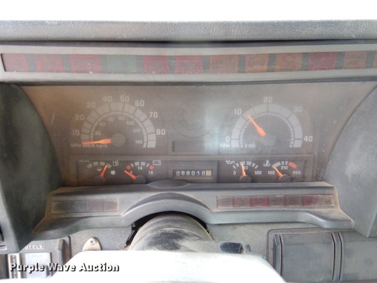 image for item DK8714 2000 GMC C7500  dump truck