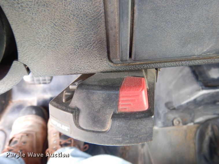 image for item DK8714 2000 GMC C7500  dump truck