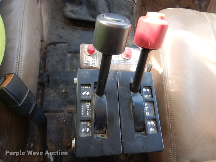 image for item DK8714 2000 GMC C7500  dump truck