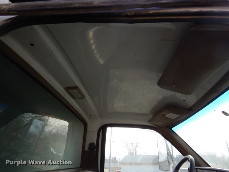 image for item DK8714 2000 GMC C7500  dump truck