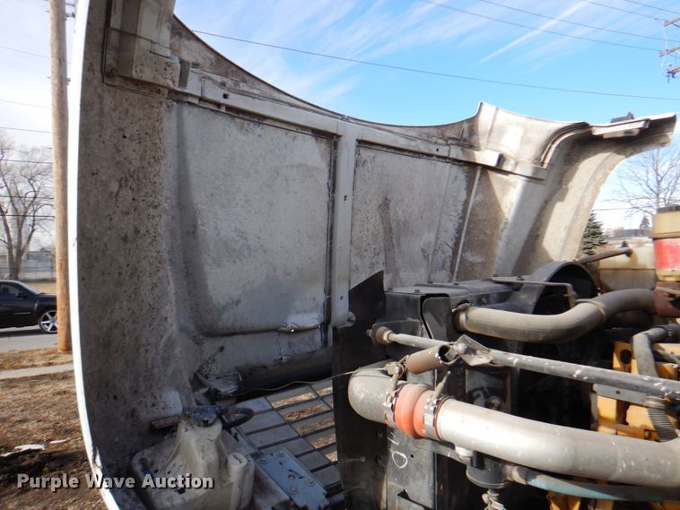 image for item DK8714 2000 GMC C7500  dump truck