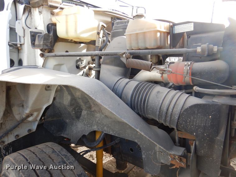 image for item DK8714 2000 GMC C7500  dump truck