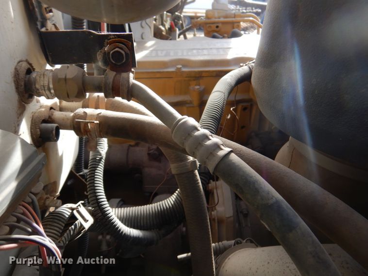 image for item DK8714 2000 GMC C7500  dump truck