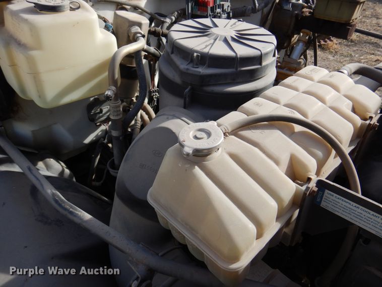 image for item DK8714 2000 GMC C7500  dump truck