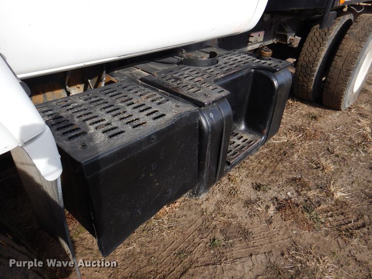 image for item DK8714 2000 GMC C7500  dump truck