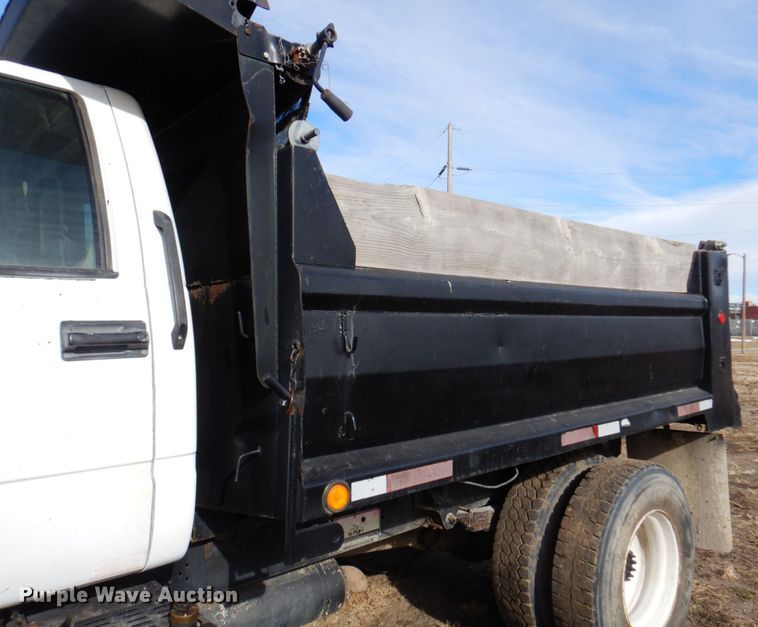 image for item DK8714 2000 GMC C7500  dump truck