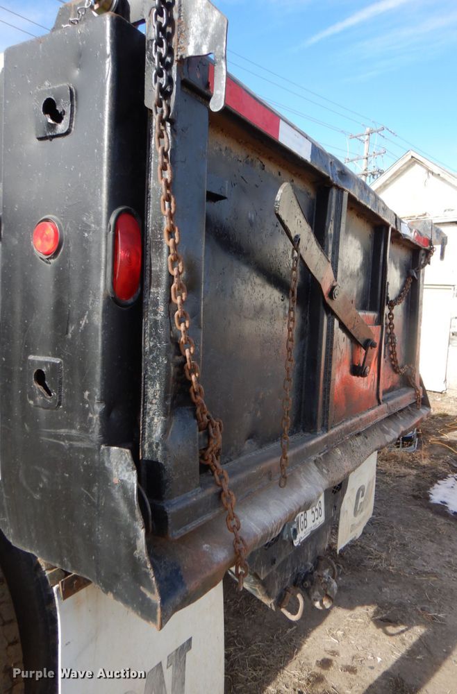 image for item DK8714 2000 GMC C7500  dump truck