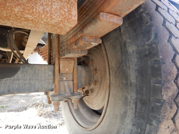 image for item DK8714 2000 GMC C7500  dump truck