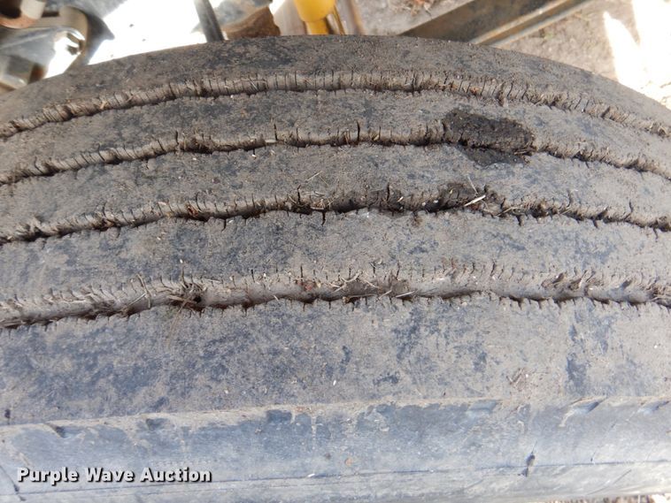 image for item DK8714 2000 GMC C7500  dump truck