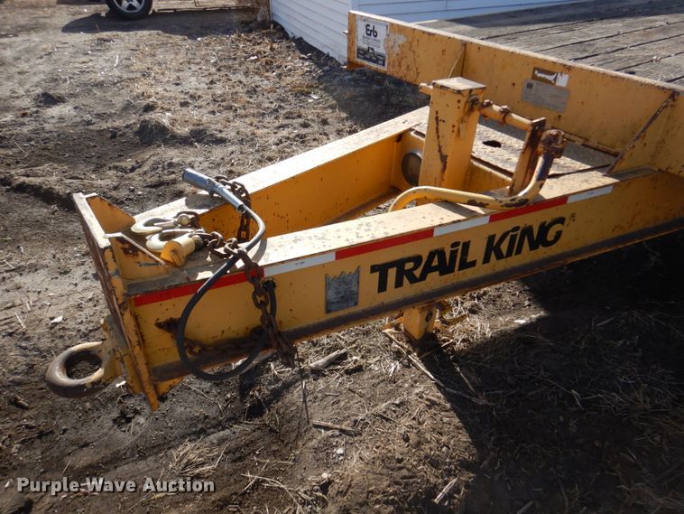 image for item DK8715 2002 Trail King TK20-2400  equipment trailer