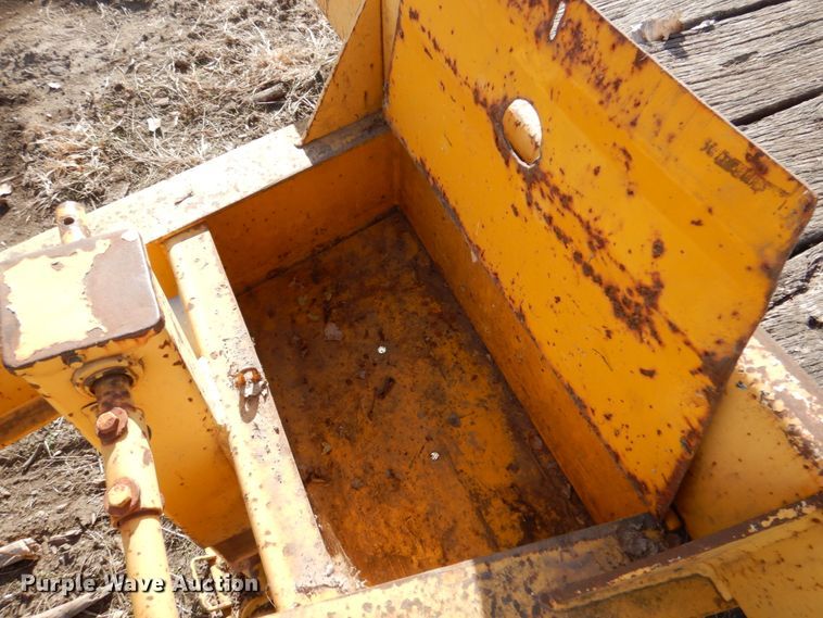 image for item DK8715 2002 Trail King TK20-2400  equipment trailer