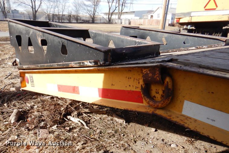 image for item DK8715 2002 Trail King TK20-2400  equipment trailer