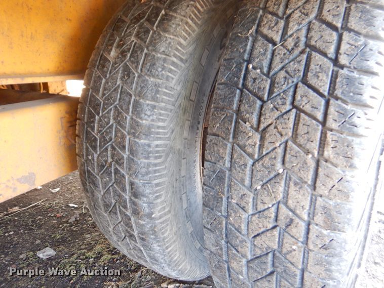 image for item DK8715 2002 Trail King TK20-2400  equipment trailer