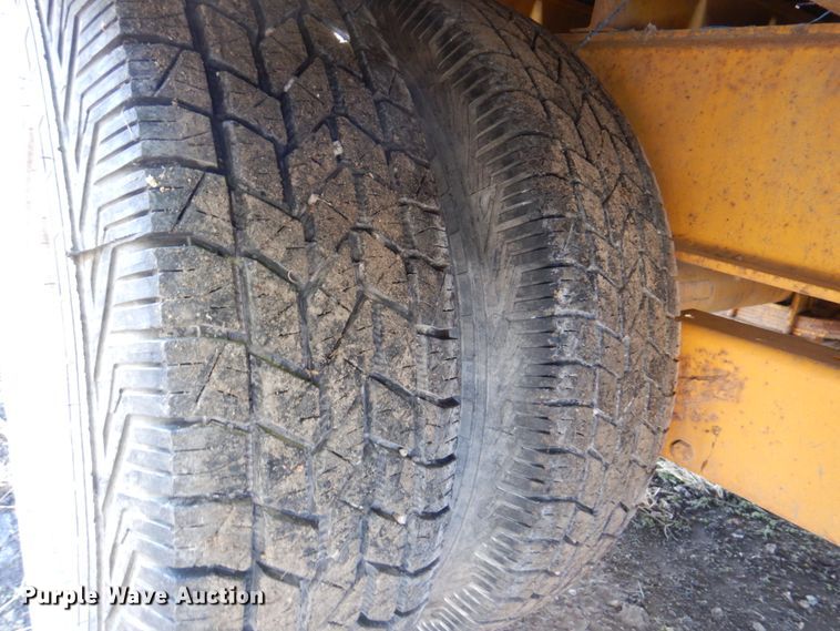 image for item DK8715 2002 Trail King TK20-2400  equipment trailer