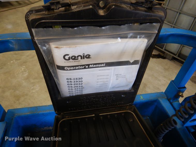 image for item DK8736 2012 Genie GS1930  scissor lift