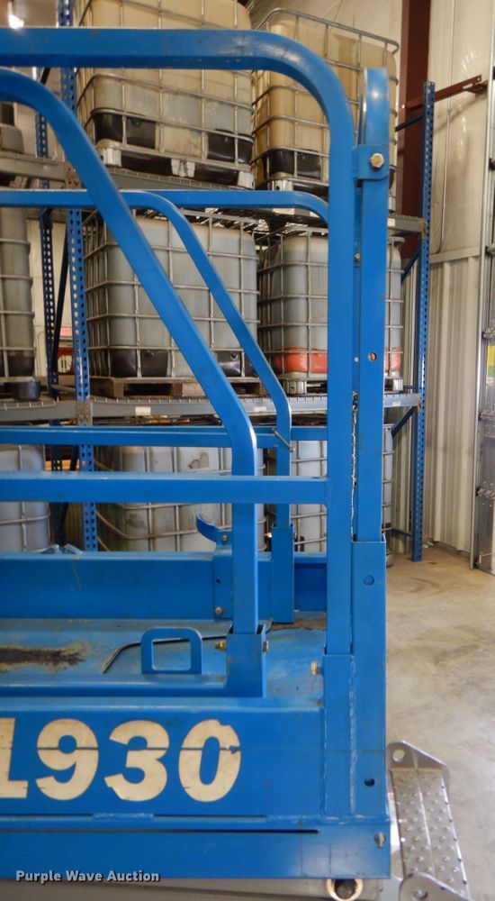 image for item DK8736 2012 Genie GS1930  scissor lift