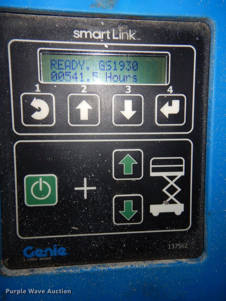 image for item DK8736 2012 Genie GS1930  scissor lift