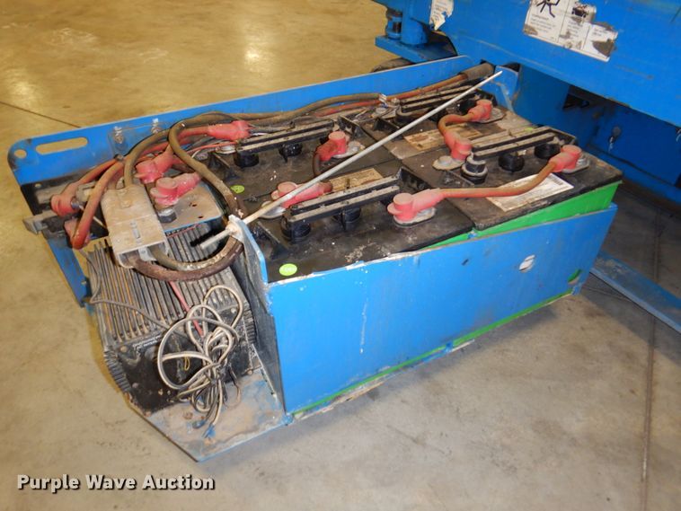 image for item DK8736 2012 Genie GS1930  scissor lift