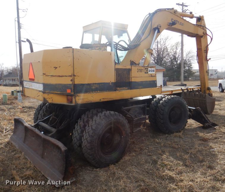 image for item DK8741 1985 Caterpillar 206  wheeled excavator