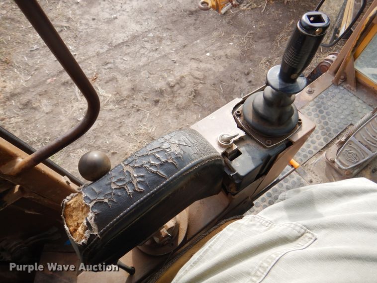 image for item DK8741 1985 Caterpillar 206  wheeled excavator