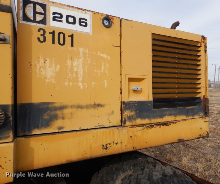 image for item DK8741 1985 Caterpillar 206  wheeled excavator
