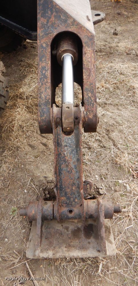 image for item DK8741 1985 Caterpillar 206  wheeled excavator