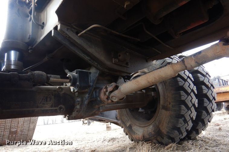 image for item DK8741 1985 Caterpillar 206  wheeled excavator