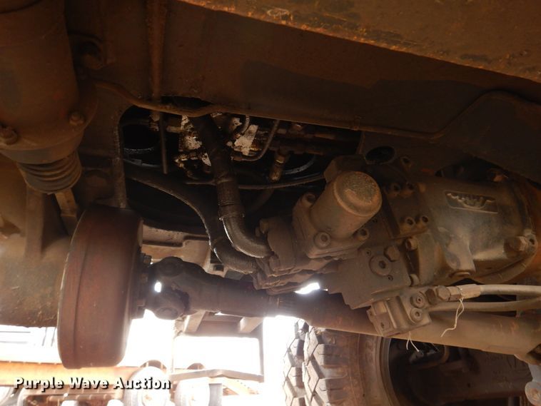 image for item DK8741 1985 Caterpillar 206  wheeled excavator