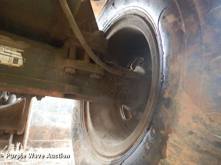 image for item DK8741 1985 Caterpillar 206  wheeled excavator