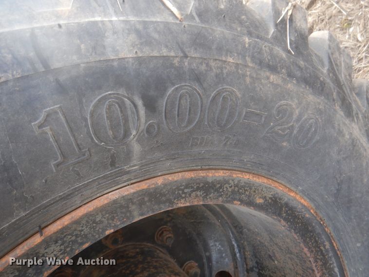 image for item DK8741 1985 Caterpillar 206  wheeled excavator