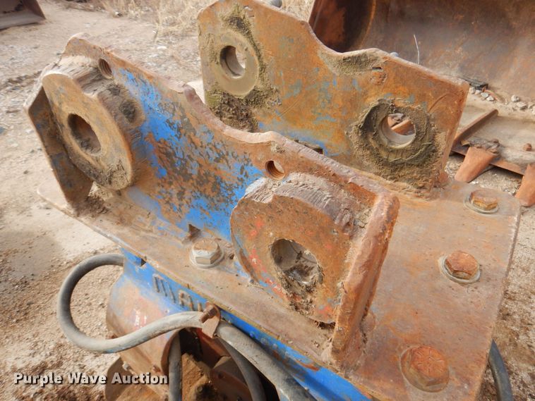 image for item DK8741 1985 Caterpillar 206  wheeled excavator