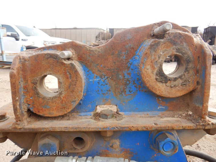 image for item DK8741 1985 Caterpillar 206  wheeled excavator